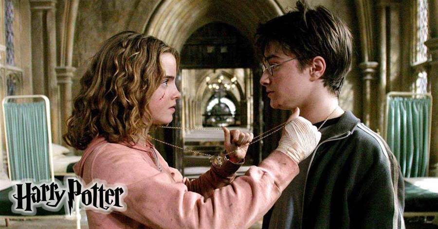 Daniel Radcliffe And Emma Watson Had An Awkward Confrontation Over Harry Potter Kissing Scenes